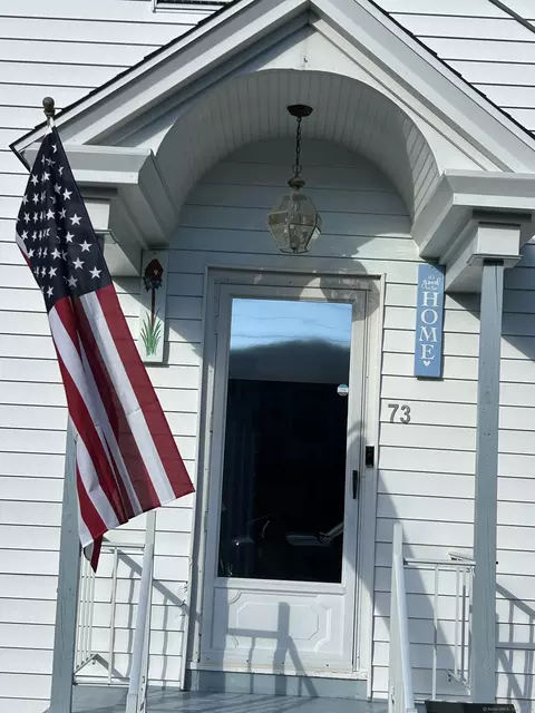 73 Carver St, Waterbury, CT 06708