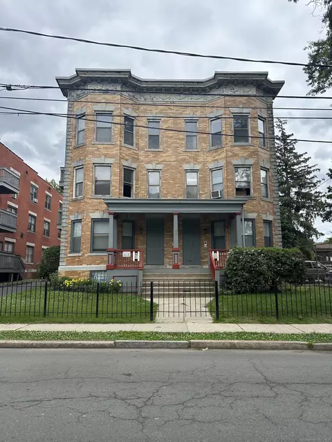 48-50 Atwood St #C3, Hartford, CT 06105