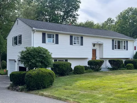 415 Goff Rd, Wethersfield, CT 06109