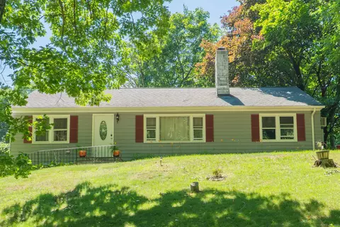 9 Mountain Rd, Danbury, CT 06810
