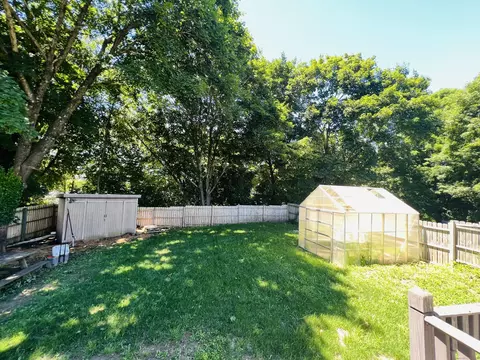 93 Furnace St, Killingly, CT 06239