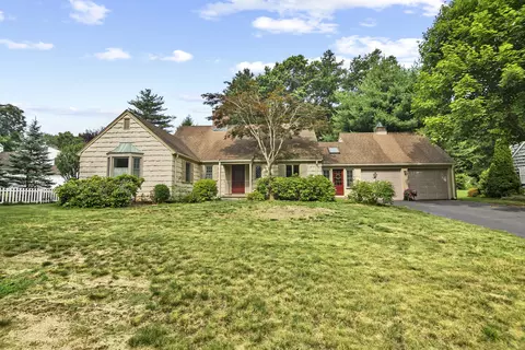 108 Brookside Dr, West Hartford, CT 06107