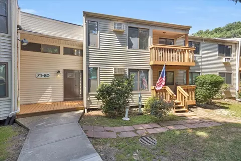 78 Woodland Dr #78, Cromwell, CT 06416