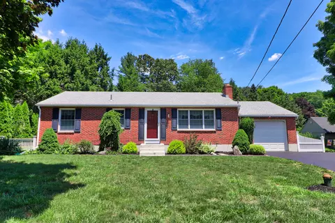 34 Meadow Rd, Burlington, CT 06013