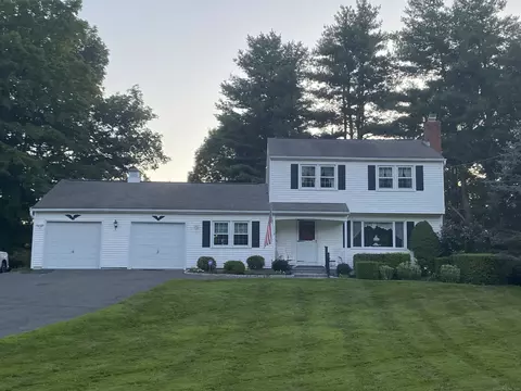 87 Minortown Rd, Woodbury, CT 06798
