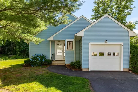 20 Woods Run #20, Farmington, CT 06032