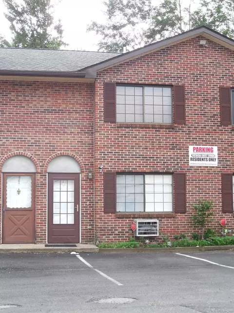 541 Pierpont Rd #2, Waterbury, CT 06705