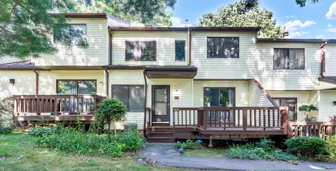 219 Cypress Rd #219, Newington, CT 06111
