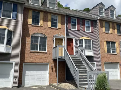1275 Winsted Rd #207, Torrington, CT 06790