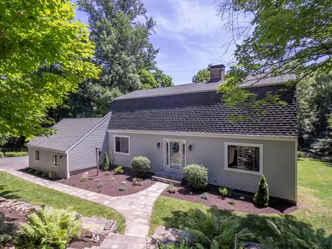 125 W Mountain Rd, Ridgefield, CT 06877