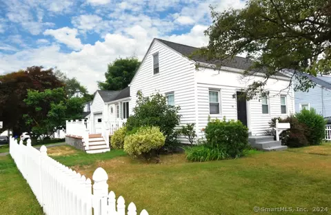 12 Silvermine Ave, Norwalk, CT 06850