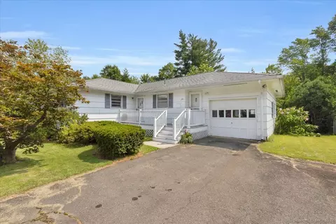 26 Alderwood Dr, West Hartford, CT 06117