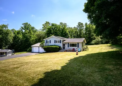 3 Saddle Rock Rd, Danbury, CT 06811