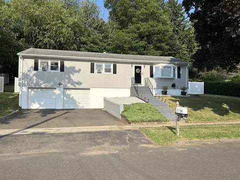 120 Del Dr, Stratford, CT 06614
