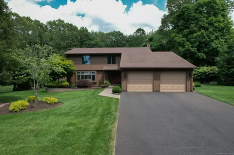 140 Wedgewood Rd, Southington, CT 06489