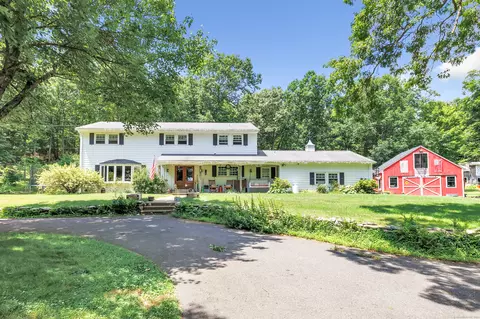 5 Sharon Dr, Beacon Falls, CT 06403