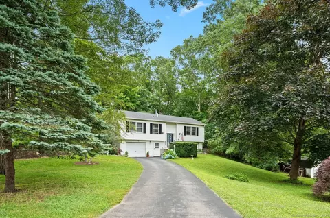 5 Cavendish Ln, Stonington, CT 06379