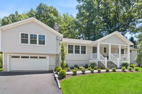 18 Archer Ln, Darien, CT 06820