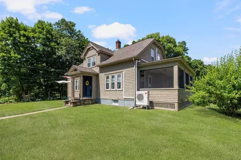 138 Maple St, Killingly, CT 06239
