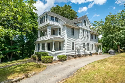 14 Church St, Groton, CT 06340