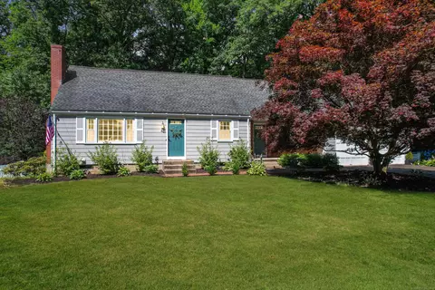43 Tanglewood Rd, Farmington, CT 06032