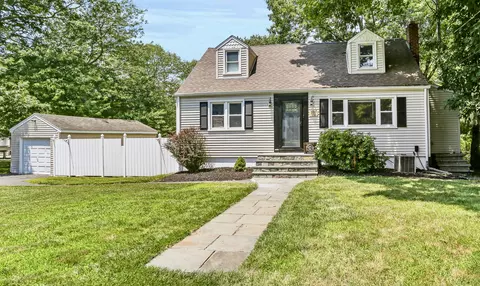 105 Intervale Rd, Trumbull, CT 06611