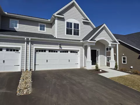 54 Soderman Way #54, Cheshire, CT 06410