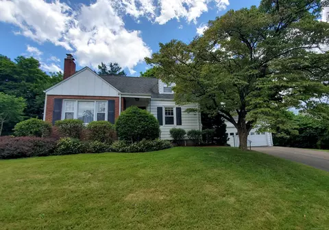 25 Prospect Ter, Meriden, CT 06451