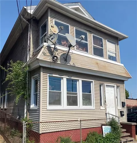 9 White St, New Haven, CT 06519