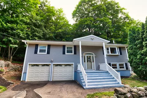 68 Northfield Rd, Watertown, CT 06795