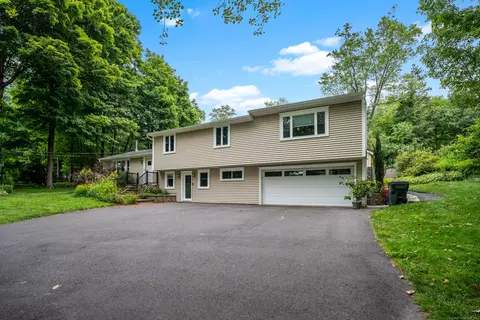 246 Platt Rd, Watertown, CT 06795