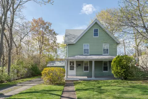 196 Meadow St, Branford, CT 06405