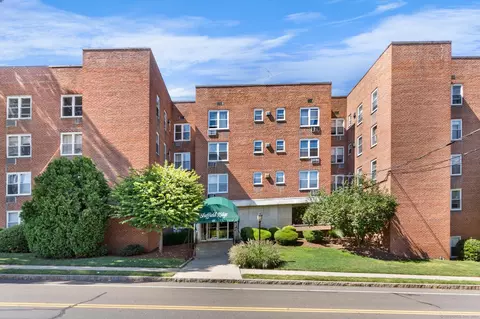 45 Maple St #4J, Norwalk, CT 06850