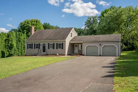 15 Ashley Ct, Bloomfield, CT 06002