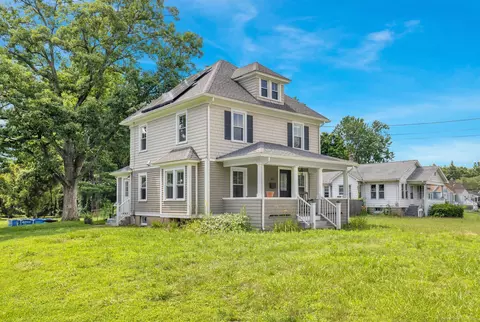 317 School St, East Hartford, CT 06108