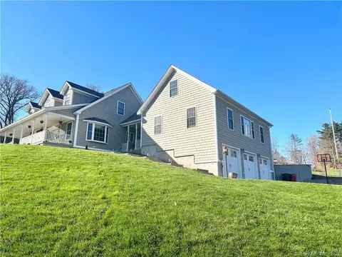 271 Allen Ave, Meriden, CT 06451