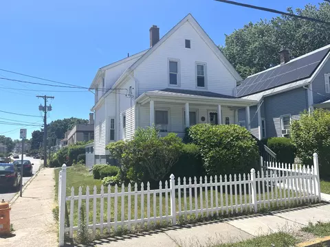 100 Willetts Ave, New London, CT 06320