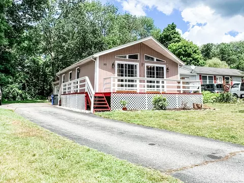 50 Connecticut Dr, Plainfield, CT 06374