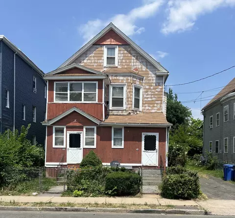 42-44 Pliny St, Hartford, CT 06120