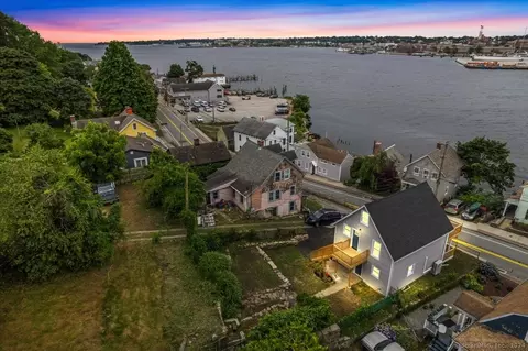 122 Thames St, Groton, CT 06340