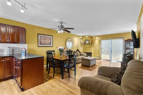 11 Finney Ln UNIT 6, Stamford, CT 06902