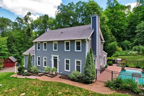 88 Hard Hill Rd, Woodbury, CT 06798