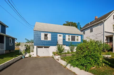 20 Ivy Pl, Norwalk, CT 06854
