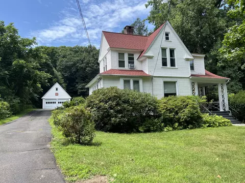 34 Hillcrest Ave, Watertown, CT 06795