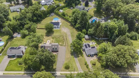 80 Bradley St # A, North Haven, CT 06473