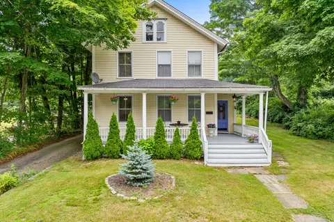 32 Winter Ave, Deep River, CT 06417