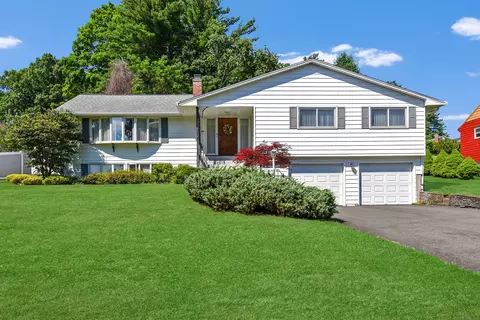 22 Round Hill Rd, New Britain, CT 06052
