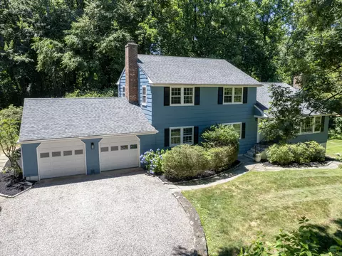 15 Fresh Meadow Rd, Weston, CT 06883