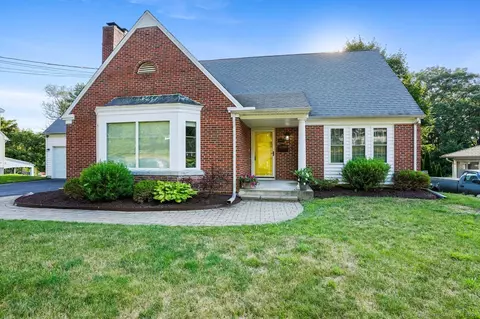 148 Pilgrim Rd, Bristol, CT 06010
