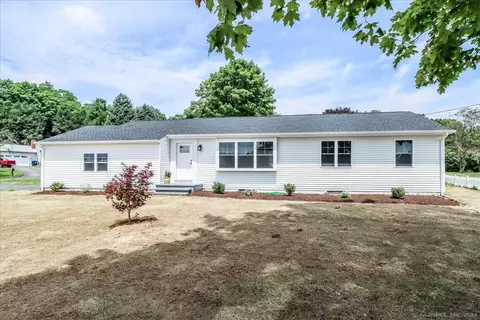 1 Edwards Dr, Brookfield, CT 06804